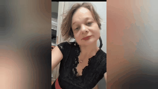 exhib au taf où je me gode sous bureau et ailleurs